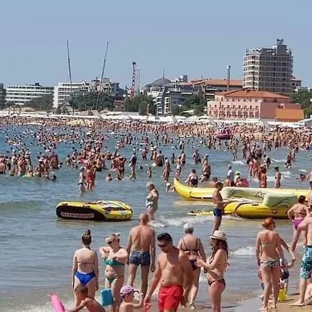 Studio Close To The Beach Apartament *